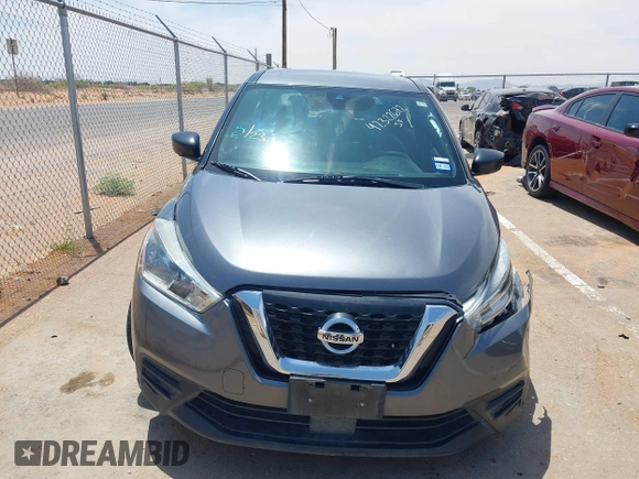 2020 Nissan Kicks S z VIN 3N1CP5BV9LL525082, wystawiony jako IAAI lot #42322672 z przebiegiem 48 035 mil mil oraz . Historia ofert i sprzedaży dostępna na DreamBid. Obrazek 12.
