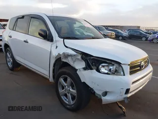 2007 Toyota RAV4 with VIN JTMZK33V576006099, listed as a IAAI auction lot 41286794 with 121,597 mi miles. Bid and sale history available at carsss.com. Image 1.
