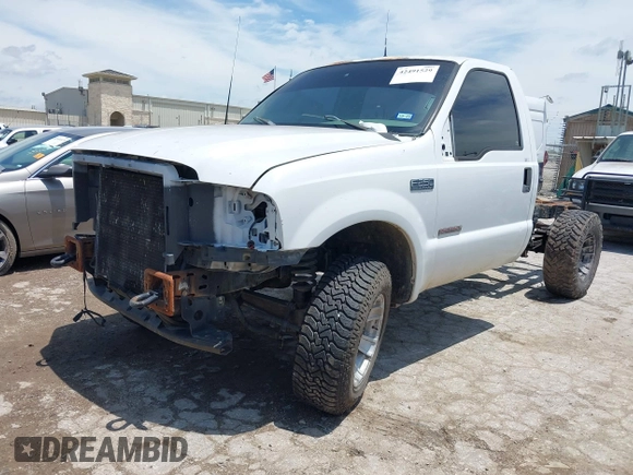 2003 Ford F-250 XL с VIN 1FTNF20P33EB49412, выставлен на аукционе IAAI как лот 42491529 с пробегом Не указан миль и . История ставок и продаж доступна на DreamBid. Изображение 2.