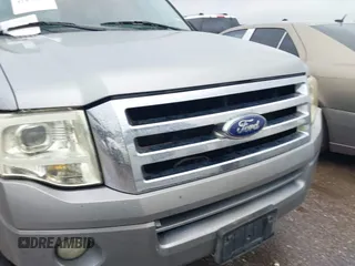 2008 Ford Expedition Max SSV z VIN 1FMFK15578LA54089, wystawiony jako IAAI lot #41457501 z przebiegiem 250 316 mil mil oraz . Historia ofert i sprzedaży dostępna na DreamBid. Obrazek 6.