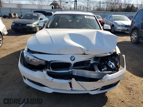 2015 BMW 3 Series 328i xDrive с VIN WBA3B5C53FP654421, выставлен на аукционе Copart как лот 48390165 с пробегом 92 338 миль миль и На запчасти • Non repairable. История ставок и продаж доступна на DreamBid. Изображение 5.