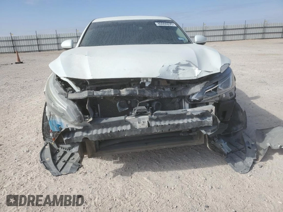 2019 Nissan Altima SR with VIN 1N4BL4CV9KC101978, listed as a Copart auction lot 46088895 with 70,377 mi miles and Salvage Title. Bid and sale history available at DreamBid. Image 5.