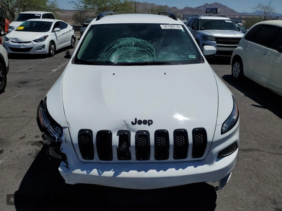 2018 Jeep Cherokee Latitude with VIN 1C4PJLCXXJD528273, listed as a Copart auction lot 56746715 with 70,443 mi miles and Salvage title. Bid and sale history available at DreamBid. Image 5.