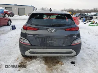 2022 Hyundai Kona SE with VIN KM8K2CAB9NU768527, listed as a Copart auction lot 43721125 with 76,231 mi miles and Salvage Title. Bid and sale history available at carsss.com. Image 6.