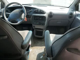 2000 Dodge Caravan z VIN 2B4GP2436YR764492, wystawiony jako Copart lot #68422394 z przebiegiem 236 758 mil mil oraz Czysty tytuł • Clean title. Historia ofert i sprzedaży dostępna na DreamBid. Obrazek 8.