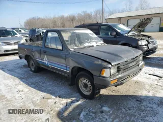 1990 Toyota Pickup z VIN JT4RN81R3L0056975, wystawiony jako Copart lot #88053235 z przebiegiem 144 149 mil mil oraz Tytuł czysty. Historia ofert i sprzedaży dostępna na DreamBid. Obrazek 4.