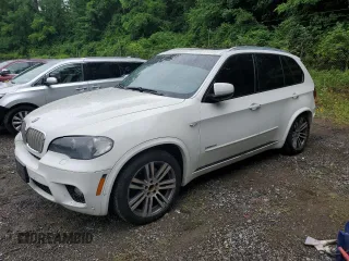 2011 BMW X5 50i with VIN 5UXZV8C52BL419627, listed as a Copart auction lot 62774675 with 157,220 mi miles and Clean title. Bid and sale history available at DreamBid. Image 1.