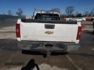 2008 Chevrolet Silverado 1500 Work Truck with VIN 1GCEK14C78Z332678, listed as a Copart auction lot 46855235 with 177,794 mi miles and Salvage Title. Bid and sale history available at carsss.com. Image 6.