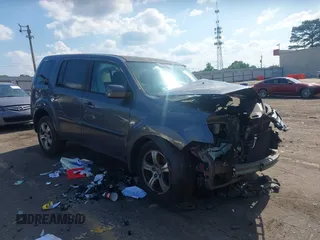 2015 Honda Pilot EX-L z VIN 5FNYF3H76FB005735, wystawiony jako IAAI lot #42225516 z przebiegiem Nie podano mil oraz . Historia ofert i sprzedaży dostępna na DreamBid. Obrazek 1.