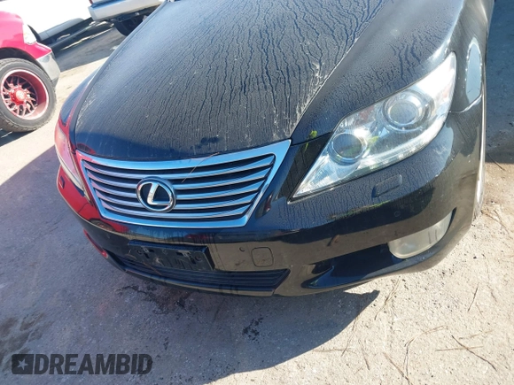 2010 Lexus LS 460 with VIN JTHBL5EFXA5095406, listed as a IAAI auction lot 41135894 with 181,132 mi miles. Bid and sale history available at carsss.com. Image 12.