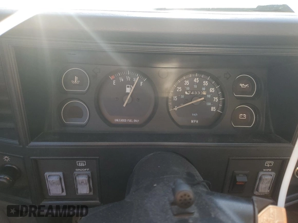 1993 Jeep Cherokee SE with VIN 1J4FJ28S0PL594889, listed as a Copart auction lot 50103425 with 174,333 mi miles and Salvage Title. Bid and sale history available at carsss.com. Image 9.