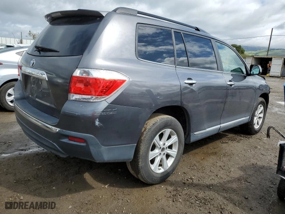 2011 Toyota Highlander with VIN 5TDZK3EH3BS028795, listed as a Copart auction lot 50764945 with 62,595 mi miles and Salvage Title. Bid and sale history available at carsss.com. Image 3.