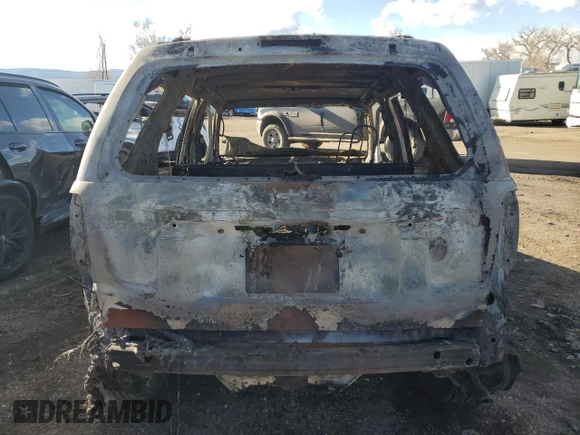 2004 Ford Escape XLS with VIN 1FMYU92194KA80535, listed as a Copart auction lot 44060405 with Not Provided miles and Non Repairable. Bid and sale history available at DreamBid. Image 6.
