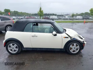 2008 MINI Convertible с VIN WMWRF33538TF68199, выставлен на аукционе IAAI как лот 42338198 с пробегом 66 793 миль миль и . История ставок и продаж доступна на DreamBid. Изображение 13.