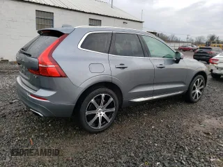 2021 Volvo XC60 Inscription z VIN YV4102RL3M1860596, wystawiony jako Copart lot #47239585 z przebiegiem 39 830 mil mil oraz Szkoda całkowita • Salvage title. Historia ofert i sprzedaży dostępna na DreamBid. Obrazek 3.
