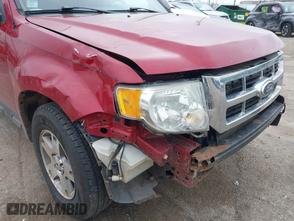 2010 Ford Escape XLT с VIN 1FMCU0D78AKA94865, выставлен на аукционе IAAI как лот 42289593 с пробегом 189 889 миль миль и . История ставок и продаж доступна на DreamBid. Изображение 6.