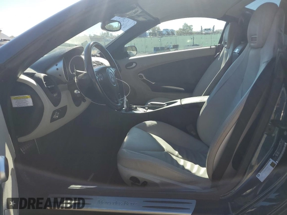 2008 Mercedes-Benz SLK-Class 3.0L with VIN WDBWK54F28F187734, listed as a Copart auction lot 81987254 with 113,937 mi miles and Salvage Title. Bid and sale history available at carsss.com. Image 7.
