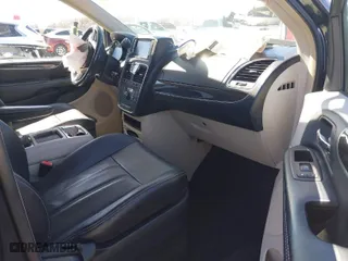 2014 Chrysler Town & Country Touring with VIN 2C4RC1BG7ER446903, listed as a IAAI auction lot 41723547 with 99,306 mi miles. Bid and sale history available at carsss.com. Image 5.