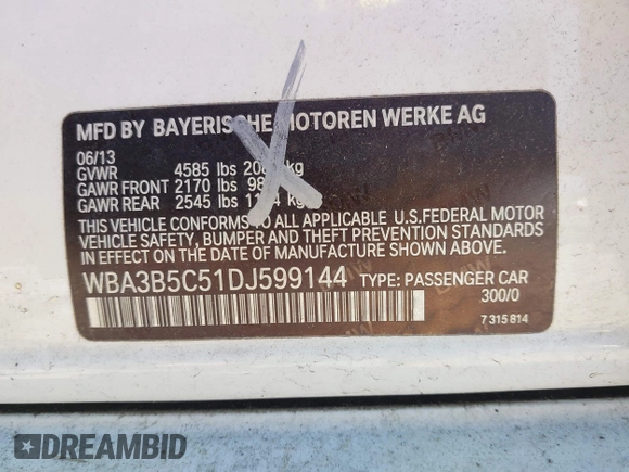2013 BMW 3 Series 328i xDrive with VIN WBA3B5C51DJ599144, listed as a IAAI auction lot 42059260 with 84,153 mi miles. Bid and sale history available at carsss.com. Image 9.