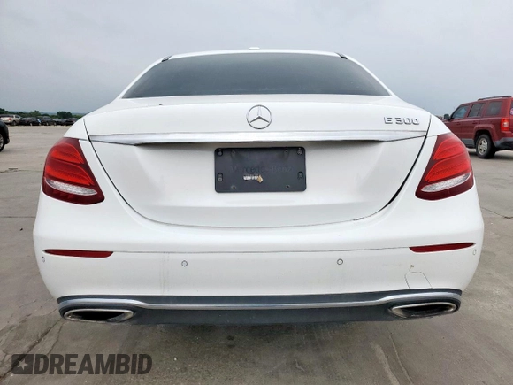 2017 Mercedes-Benz E 300 Luxury z VIN WDDZF4JBXHA191533, wystawiony jako Copart lot #57439265 z przebiegiem 93 125 mil mil oraz Czysty tytuł • Clean title. Historia ofert i sprzedaży dostępna na DreamBid. Obrazek 6.