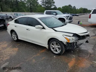 2013 Nissan Altima 2.5 S with VIN 1N4AL3AP7DN484224, listed as a Copart auction lot 51225465 with 259,984 mi miles and Salvage Title. Bid and sale history available at carsss.com. Image 4.