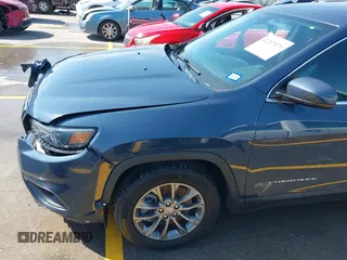 2019 Jeep Cherokee Latitude Plus with VIN 1C4PJLLX9KD469704, listed as a IAAI auction lot 42257879 with 90,917 mi miles and . Bid and sale history available at DreamBid. Image 18.