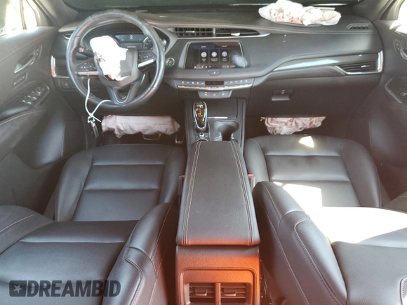 2021 Cadillac XT4 FWD Sport with VIN 1GYFZER42MF076951, listed as a Copart auction lot 46797935 with 35,886 mi miles and Salvage Title. Bid and sale history available at DreamBid. Image 8.