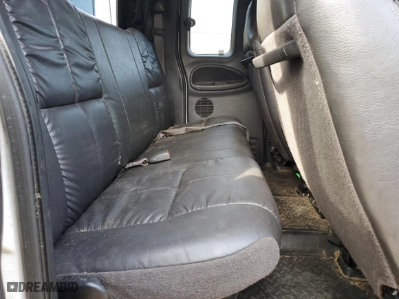 2001 Dodge Ram 2500 with VIN 1B7KF23651J266645, listed as a Copart auction lot 45812125 with NaN miles and Salvage Title. Bid and sale history available at carsss.com. Image 10.