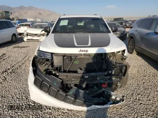 2018 Jeep Grand Cherokee with VIN 1C4RJFLM6JC387112, listed as a Copart auction lot 70716694 with 41,806 mi miles and Salvage title. Bid and sale history available at DreamBid. Image 5.
