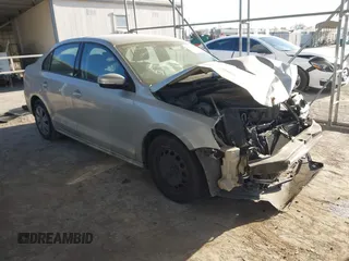 2011 Volkswagen Jetta SE with VIN 3VWDX7AJ7BM312455, listed as a IAAI auction lot 41398931 with 161,199 mi miles and . Bid and sale history available at DreamBid. Image 1.
