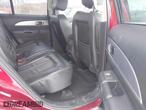 2014 Lincoln MKX with VIN 2LMDJ8JK2EBL06393, listed as a IAAI auction lot 41646903 with 118,394 mi miles. Bid and sale history available at carsss.com. Image 8.