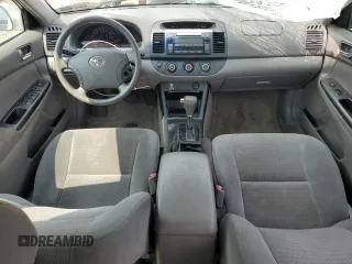 2006 Toyota Camry STD z VIN 4T1BE32K76U115783, wystawiony jako Copart lot #59911675 z przebiegiem 99 981 mil mil oraz Szkoda całkowita • Salvage title. Historia ofert i sprzedaży dostępna na DreamBid. Obrazek 8.