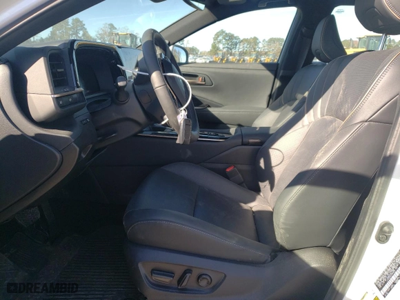 2024 Toyota Crown XLE with VIN JTDAAAAF2R3021731, listed as a Copart auction lot 80209384 with 13,200 mi miles and Salvage Title. Bid and sale history available at carsss.com. Image 7.