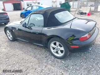 2000 BMW Z3 2.5L with VIN 4USCH934XYLF83791, listed as a IAAI auction lot 42008574 with 0 mi miles. Bid and sale history available at carsss.com. Image 3.