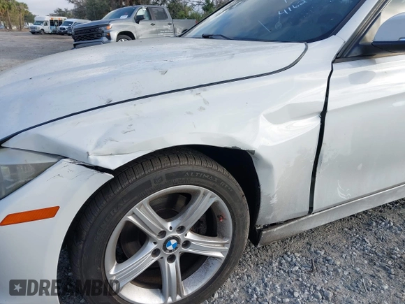 2014 BMW 3 Series 320i with VIN WBA3B1G59ENS78532, listed as a IAAI auction lot 41627172 with 133,049 mi miles. Bid and sale history available at carsss.com. Image 16.