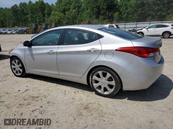2013 Hyundai Elantra GLS z VIN KMHDH4AE1DU607918, wystawiony jako Copart lot #57078595 z przebiegiem 262 116 mil mil oraz Czysty tytuł • Clean title. Historia ofert i sprzedaży dostępna na DreamBid. Obrazek 2.