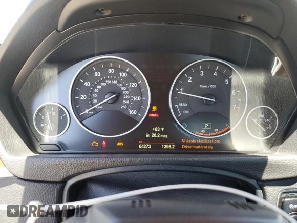 2015 BMW 4 Series 428i with VIN WBA3V7C59FP771861, listed as a Copart auction lot 56562525 with 64,273 mi miles and Salvage title. Bid and sale history available at DreamBid. Image 9.