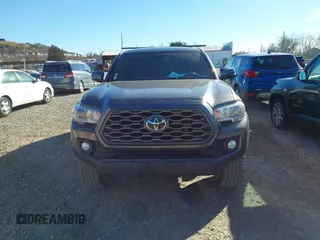 2021 Toyota Tacoma 4WD SR5 with VIN 5TFDZ5BN8MX058531, listed as a IAAI auction lot 41628820 with 102,004 mi miles. Bid and sale history available at carsss.com. Image 12.