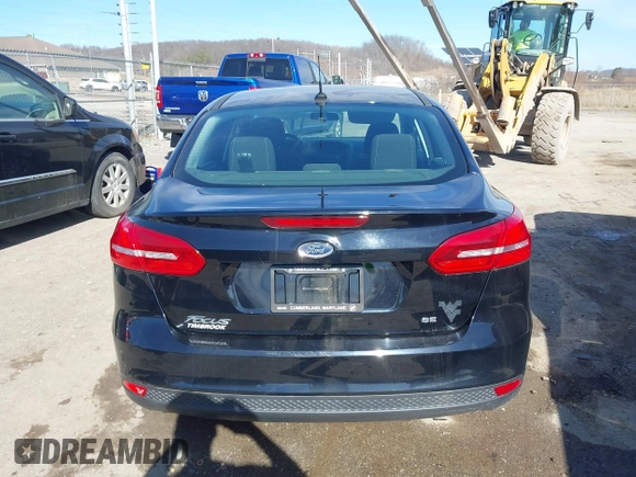 2016 Ford Focus SE with VIN 1FADP3F29GL304823, listed as a IAAI auction lot 41720924 with 82,245 mi miles. Bid and sale history available at carsss.com. Image 16.