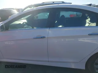 2014 Hyundai Sonata SE with VIN 5NPEC4AC7EH928010, listed as a IAAI auction lot 41618074 with 92,403 mi miles and . Bid and sale history available at DreamBid. Image 14.