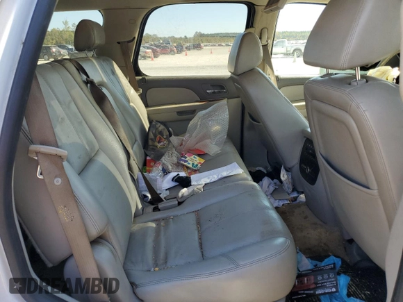2007 GMC Yukon SLE with VIN 1GKFK13017J109923, listed as a Copart auction lot 77085954 with 214,986 mi miles and Salvage Title. Bid and sale history available at carsss.com. Image 11.