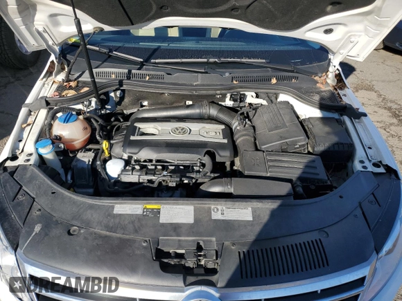 2014 Volkswagen CC Lux with VIN WVWRP7AN6EE528612, listed as a Copart auction lot 84805884 with 92,024 mi miles and Salvage Title. Bid and sale history available at carsss.com. Image 11.