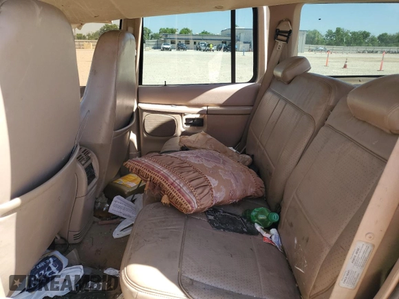 1998 Ford Explorer XL with VIN 1FMZU32E4WZB38453, listed as a Copart auction lot 54140715 with 201,446 mi miles and Non repairable. Bid and sale history available at DreamBid. Image 11.