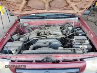 1998 Toyota Tacoma with VIN 4TAWN72N6WZ061060, listed as a Copart auction lot 49701815 with 215,295 mi miles and Clean Title. Bid and sale history available at DreamBid. Image 11.