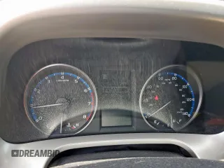 2018 Toyota RAV4 XLE with VIN 2T3WFREV2JW433186, listed as a Copart auction lot 61008705 with 57,310 mi miles and Salvage title. Bid and sale history available at DreamBid. Image 9.