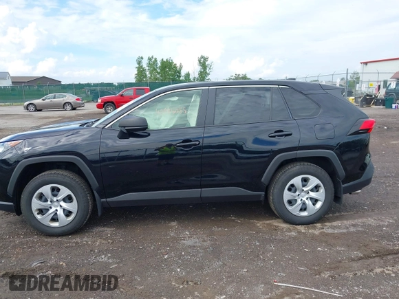 2022 Toyota RAV4 LE with VIN JTMF1RFV6ND088373, listed as a IAAI auction lot 42645055 with 33,048 mi miles and . Bid and sale history available at DreamBid. Image 14.