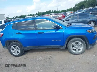 2023 Jeep Compass Sport with VIN 3C4NJDAN1PT509922, listed as a IAAI auction lot 42327048 with 26,598 mi miles and . Bid and sale history available at DreamBid. Image 13.