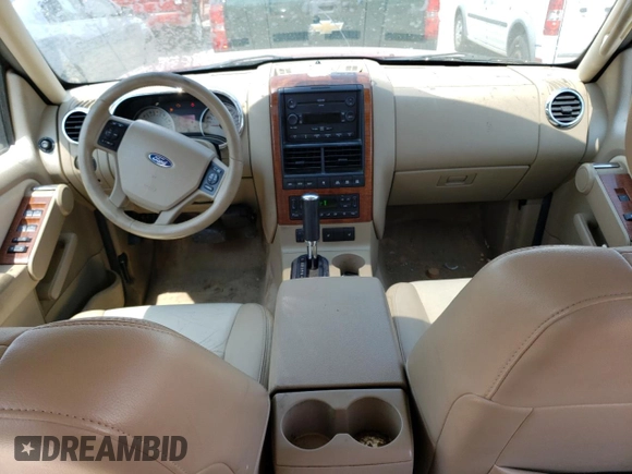 2007 Ford Explorer Eddie Bauer z VIN 1FMEU74847UA37313, wystawiony jako Copart lot #58141155 z przebiegiem 184 975 mil mil oraz Czysty tytuł • Clean title. Historia ofert i sprzedaży dostępna na DreamBid. Obrazek 9.