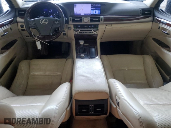 2013 Lexus LS 460 z VIN JTHCL5EF2D5016819, wystawiony jako Copart lot #56473145 z przebiegiem 102 293 mil mil oraz Szkody całkowita. Historia ofert i sprzedaży dostępna na DreamBid. Obrazek 8.