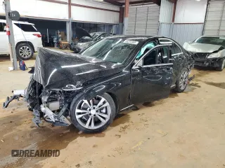 2016 Mercedes-Benz C 300 z VIN 55SWF4JB1GU160379, wystawiony jako Copart lot #46223955 z przebiegiem Nie podano mil oraz Szkoda całkowita • Salvage title. Historia ofert i sprzedaży dostępna na DreamBid. Obrazek 1.